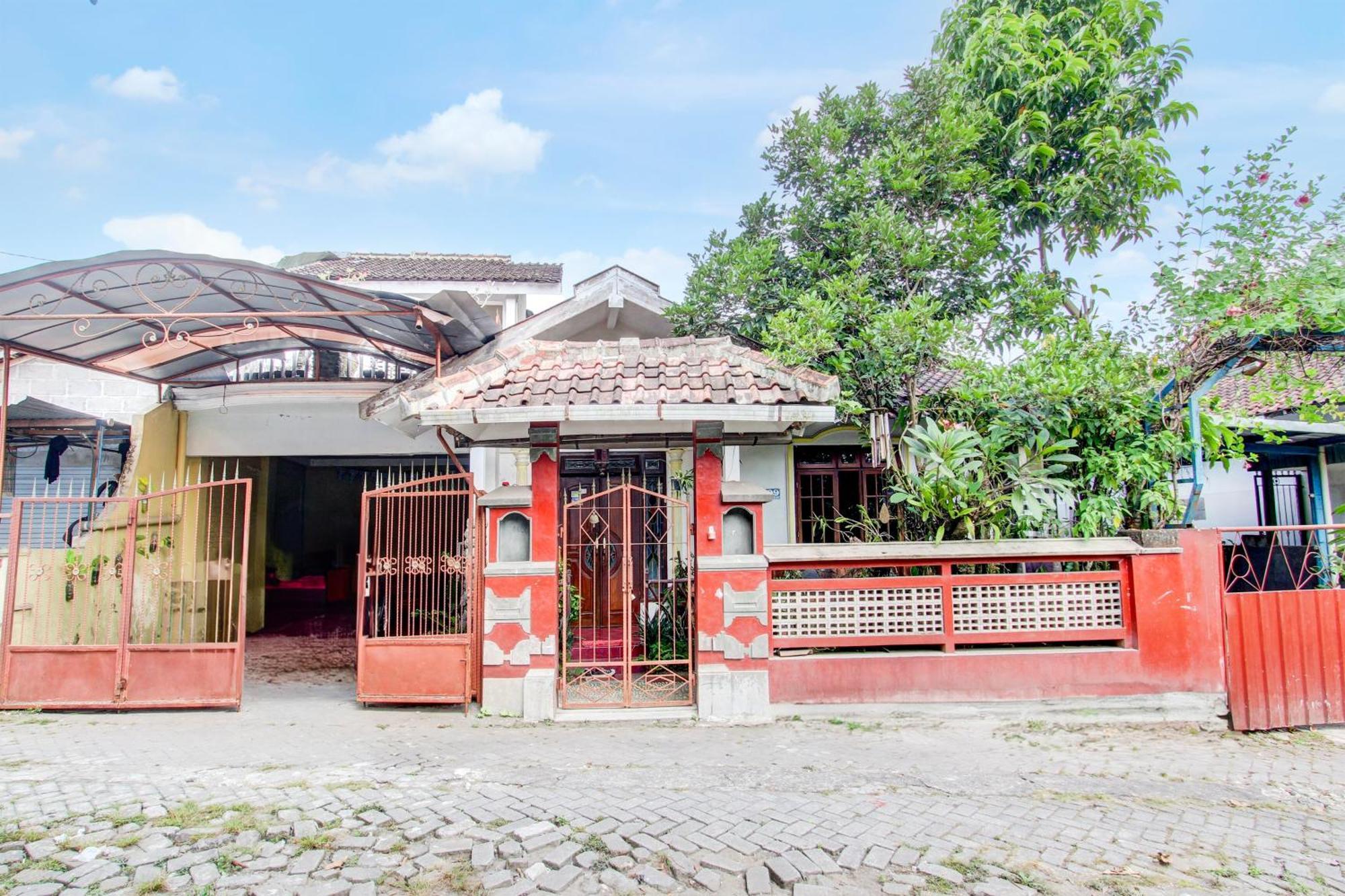 Oyo 94000 Omah Citra Genia Homestay Ngaglik 외부 사진